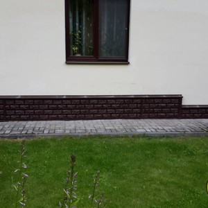 Монтаж цокольного сайдинга Holzplast D4 Корица