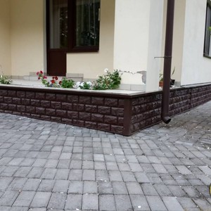 Монтаж цокольного сайдинга Holzplast D4 Корица