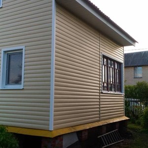 Отделка фасада 125м2 сайдингом Блок Хаус (Blockhouse) Docke Карамель